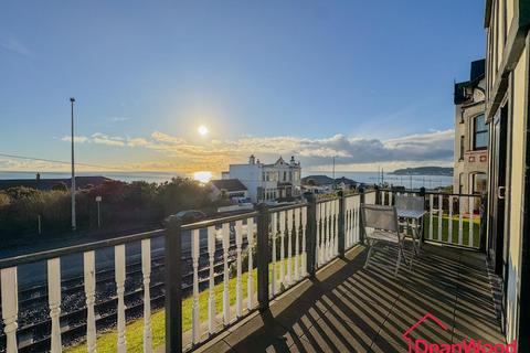 2 bedroom apartment for sale, 1 Douglas Bay Apartments, King Edward Close, Onchan