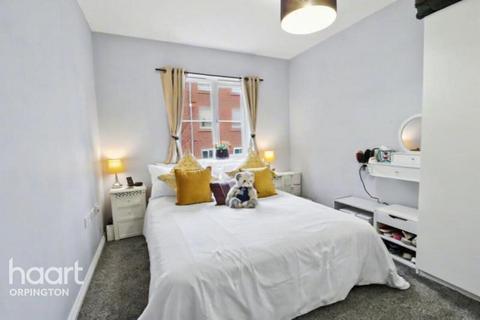 2 bedroom flat for sale, Waratah Drive, CHISLEHURST