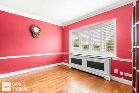 2 bedroom semi-detached house for sale, Nazeing Road, Waltham Abbey, EN9