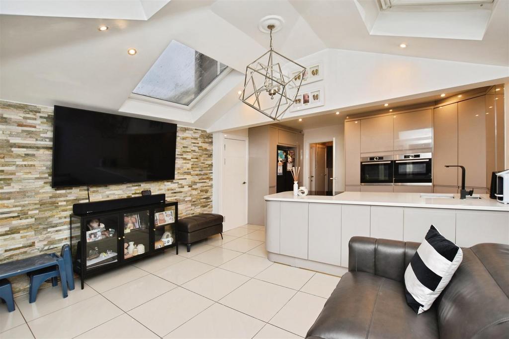 Open Plan Living/  Dining / Kitchen