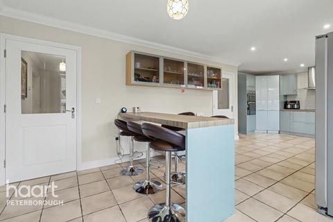 7 bedroom detached house for sale, Dundee Court, Orton Northgate