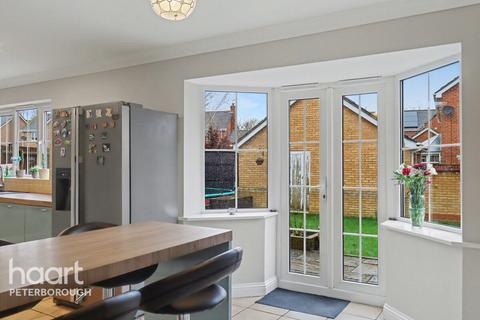 7 bedroom detached house for sale, Dundee Court, Orton Northgate