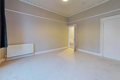 2 bedroom flat to rent, Queen Mary Avenue, Glasgow, G42