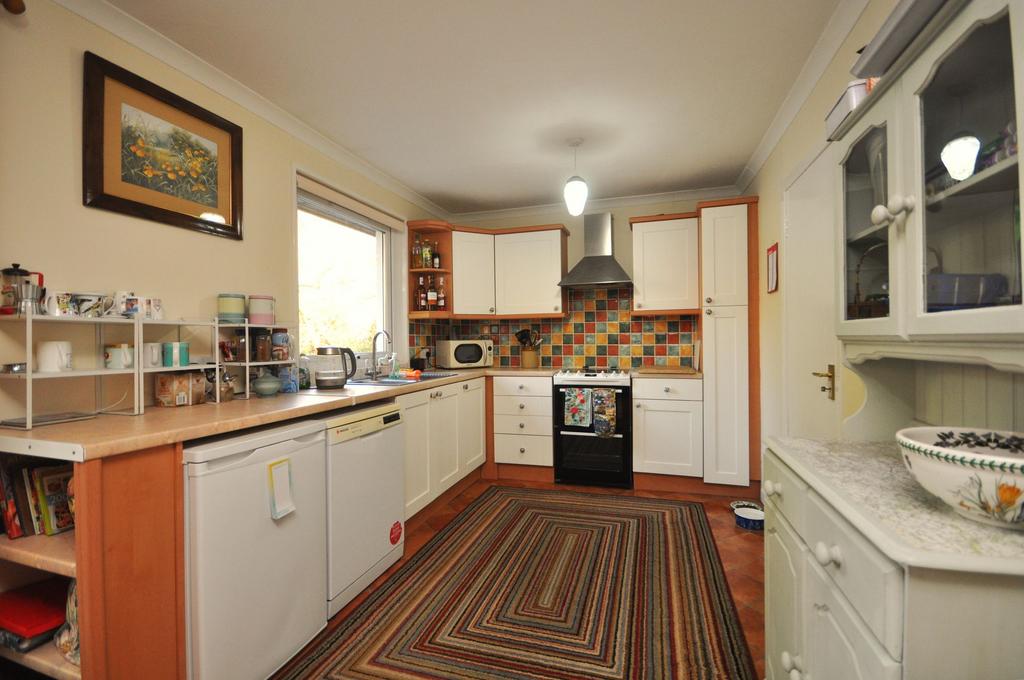 Dining kitchen