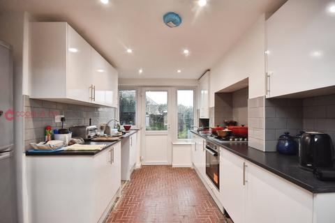 4 bedroom terraced house for sale, La Belle Alliance Square, Ramsgate