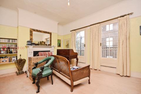 4 bedroom terraced house for sale, La Belle Alliance Square, Ramsgate