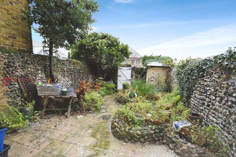 4 bedroom terraced house for sale, La Belle Alliance Square, Ramsgate