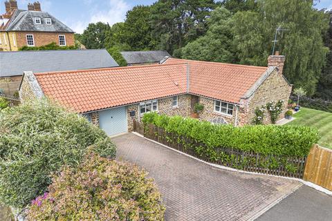 3 bedroom bungalow for sale, Manor Road, Mears Ashby, Northampton, Northamptonshire, NN6