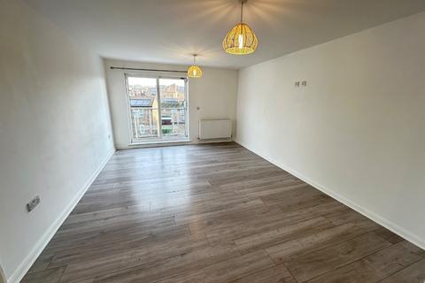 1 bedroom apartment to rent, Highview Court, Dudley Street, Luton, Bedfordshire, LU2 0FR