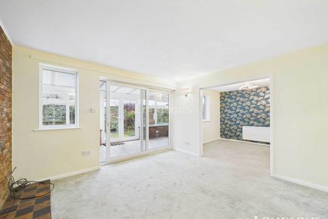 2 bedroom detached house to rent, Theatre Street, Swaffham