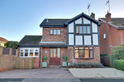 4 bedroom detached house for sale - Ash Tree Drive, Leconfield, Beverley