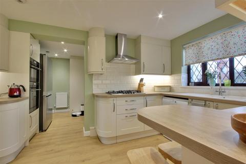 4 bedroom detached house for sale, Ash Tree Drive, Leconfield, Beverley