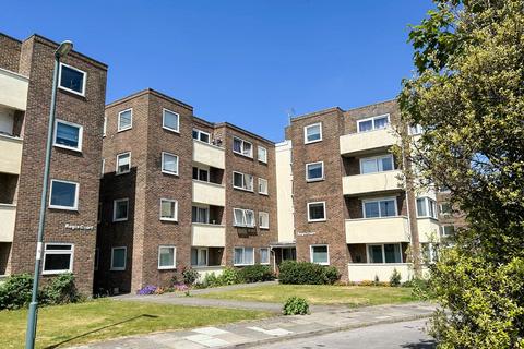 2 bedroom flat for sale, Regis Court, Bognor Regis