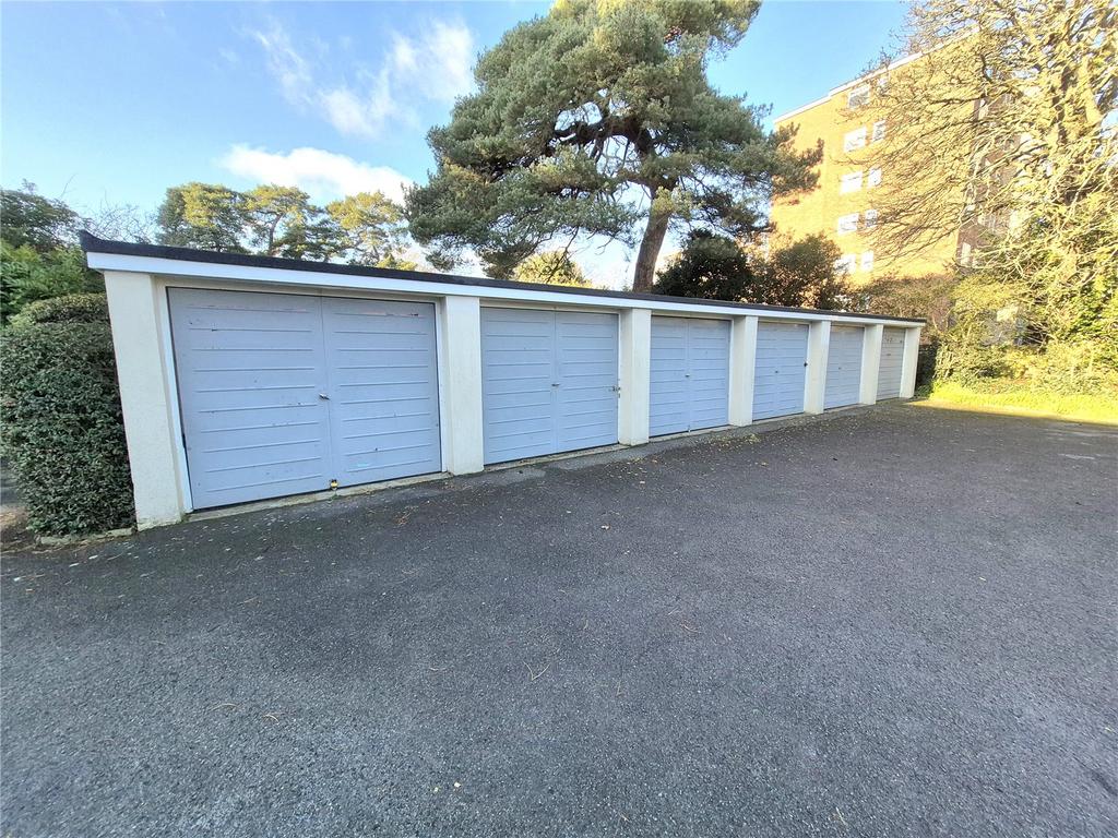 Garage (2nd Left)