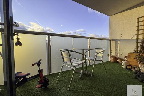 1 bedroom flat for sale, Williams Way, Wembley HA0