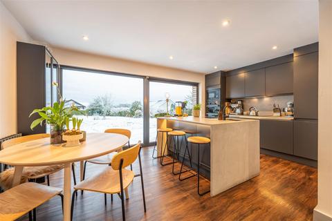 3 bedroom detached house for sale, Fraser Avenue, Wolfhill, Perth