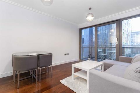 2 bedroom flat to rent, Victoria Road, London W3