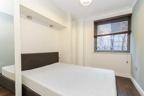 2 bedroom flat to rent, Victoria Road, London W3