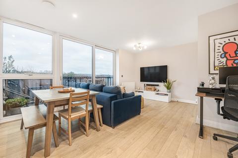 1 bedroom flat for sale, Imperial House, Epsom KT17