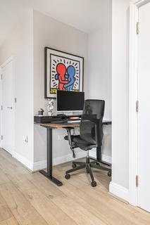 1 bedroom flat for sale, Imperial House, Epsom KT17