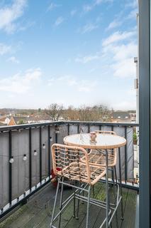 1 bedroom flat for sale, Imperial House, Epsom KT17