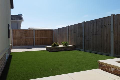 2 bedroom park home for sale, Clacton-on-Sea, Essex, CO16
