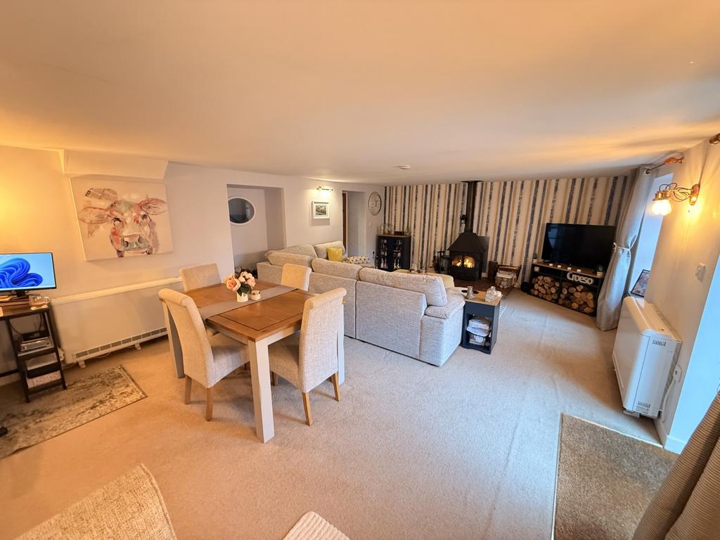 Living/Dining Room