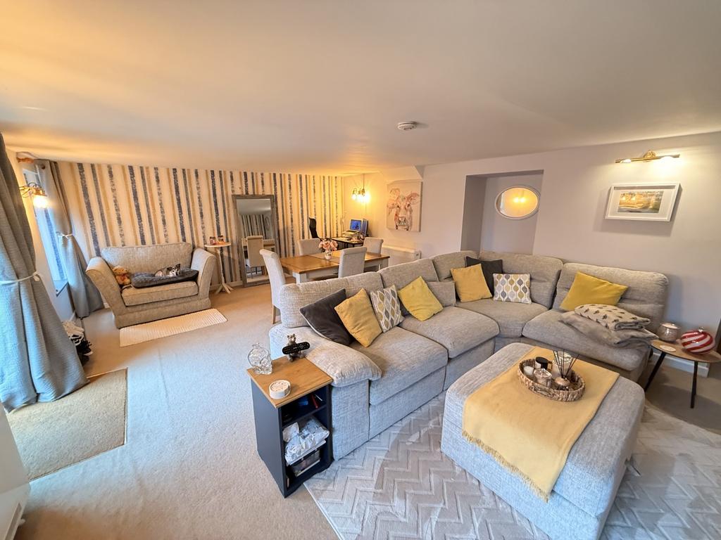 Living/Dining Room