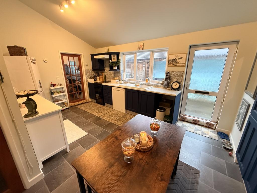 Rear Kitchen/Breakfast Room