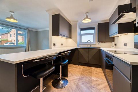 undefined, London Road, Stockton Heath, WA4