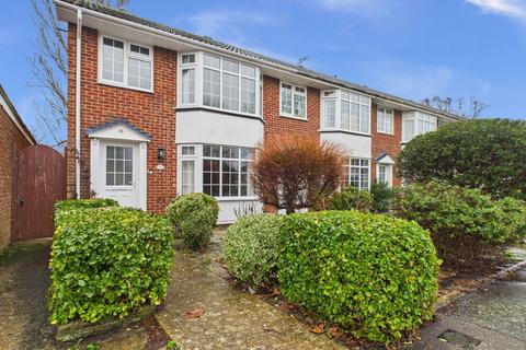 3 bedroom end of terrace house for sale - Brierley Gardens, Lancing, BN15 9EF