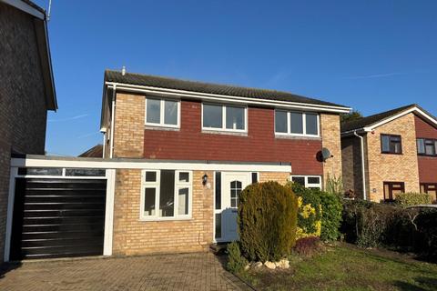 4 bedroom detached house to rent, Mead Close, Egham, Surrey, TW20