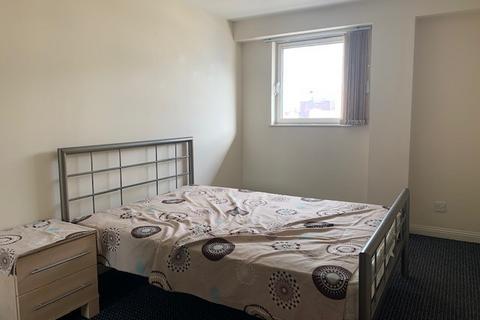 3 bedroom terraced house to rent, ACT65 Wallace Street, Glasgow G5