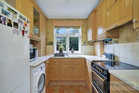 4 bedroom house for sale, Southfields, Hendon NW4