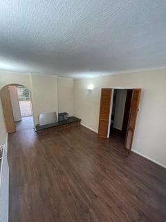 3 bedroom house to rent, Boxgrove Road, London SE2