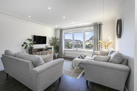4 bedroom detached bungalow for sale, 16 Bridges View, Dunfermline