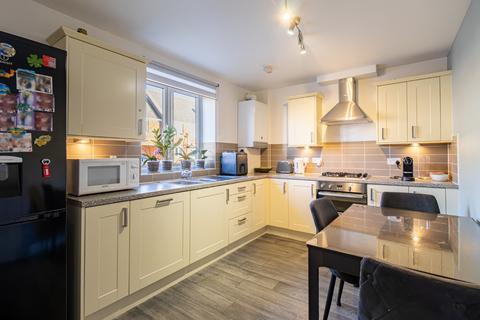 3 bedroom terraced house to rent, Sandpiper Way