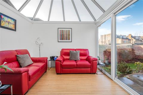 4 bedroom end of terrace house for sale, Regal Close, London, W5