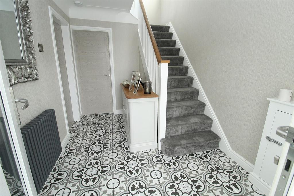 Hall1.JPG