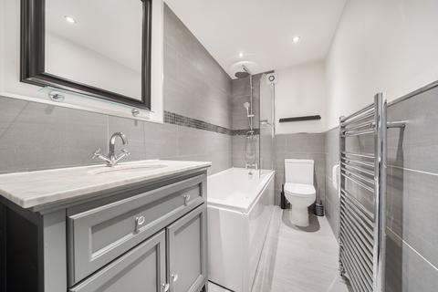 2 bedroom flat to rent, Two Bedroom Terraced Apartment