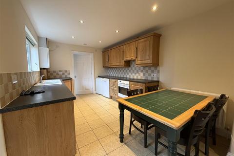 2 bedroom terraced house to rent, Pennygate, Spalding