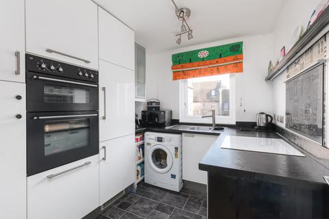 1 bedroom flat for sale, 2/4 Ettrickdale Place, Stockbridge, Edinburgh, EH3 5JN