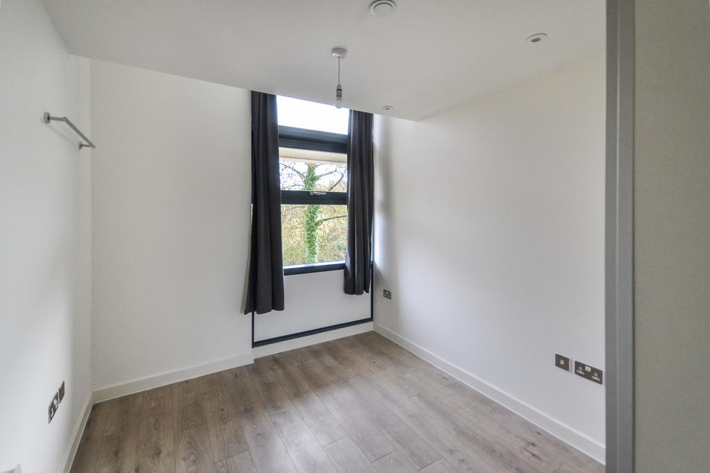 80 Edinburgh House B