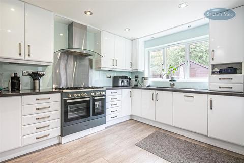 4 bedroom detached house for sale, Northwood Drive, Wadsley Park Village, Sheffield