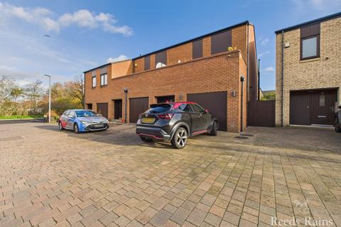 3 bedroom end of terrace house for sale, Rollesby Way, Durham TS18