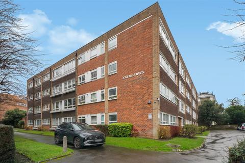 2 bedroom flat for sale, Putney Hill, London