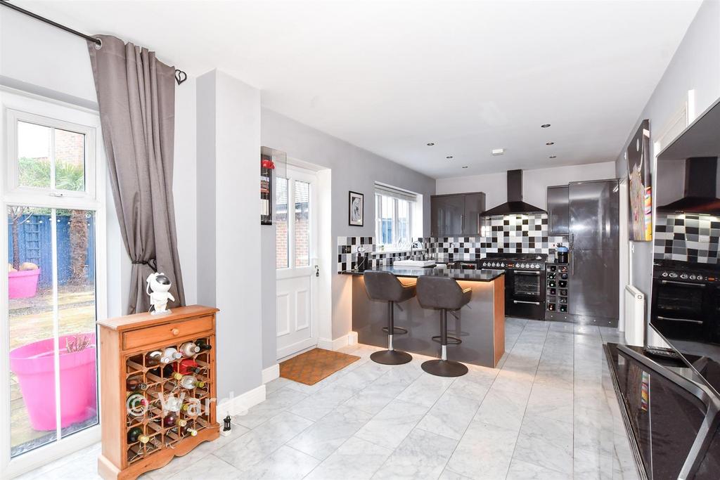Kitchen/Diner/Family Room