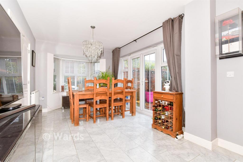 Kitchen/Diner/Family Room