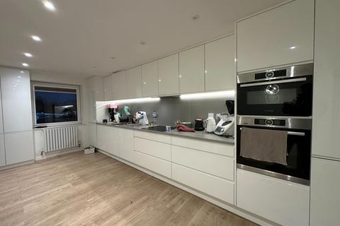 3 bedroom semi-detached house for sale, Selkirk Close, West Bromwich B71