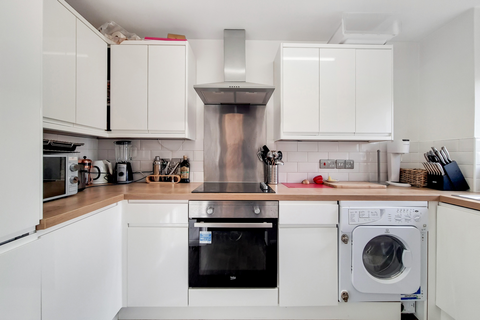 1 bedroom apartment for sale, Telegraph Place, London, E14